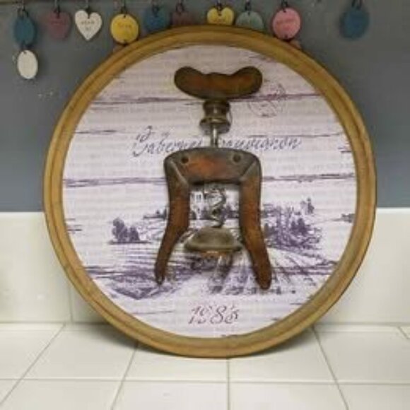 corkscrew wall hanging decor - Picture 1 of 7